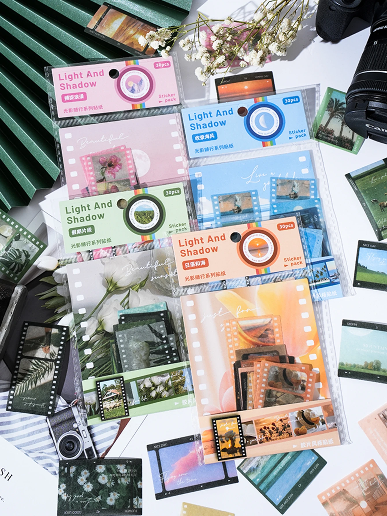 DIY 다이어리 노트북 어린이 장난감 스크랩북, 4 가지 스타일, 빛과 그림자 시리즈, 다양한 장면 요소 장식 스티커 