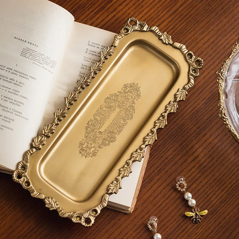European style luxury brass storage tray Candle Aromatherapy Storage Tray High end bedroom dressing table jewelry plate 4