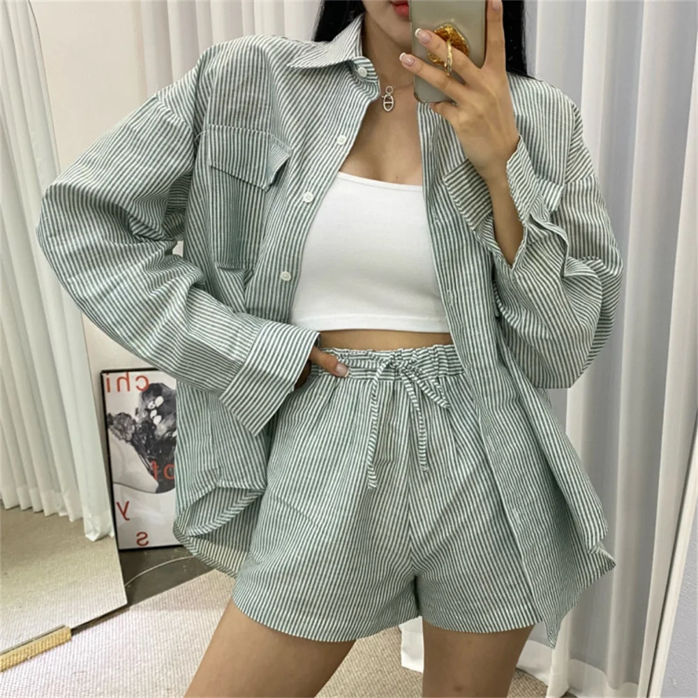 

PLAMTEE Women Stylish Stripes Suits Hot Loose New 2022 Shirts OL Fashion Shorts Office Lady Casual All Match Two Pieces Sets