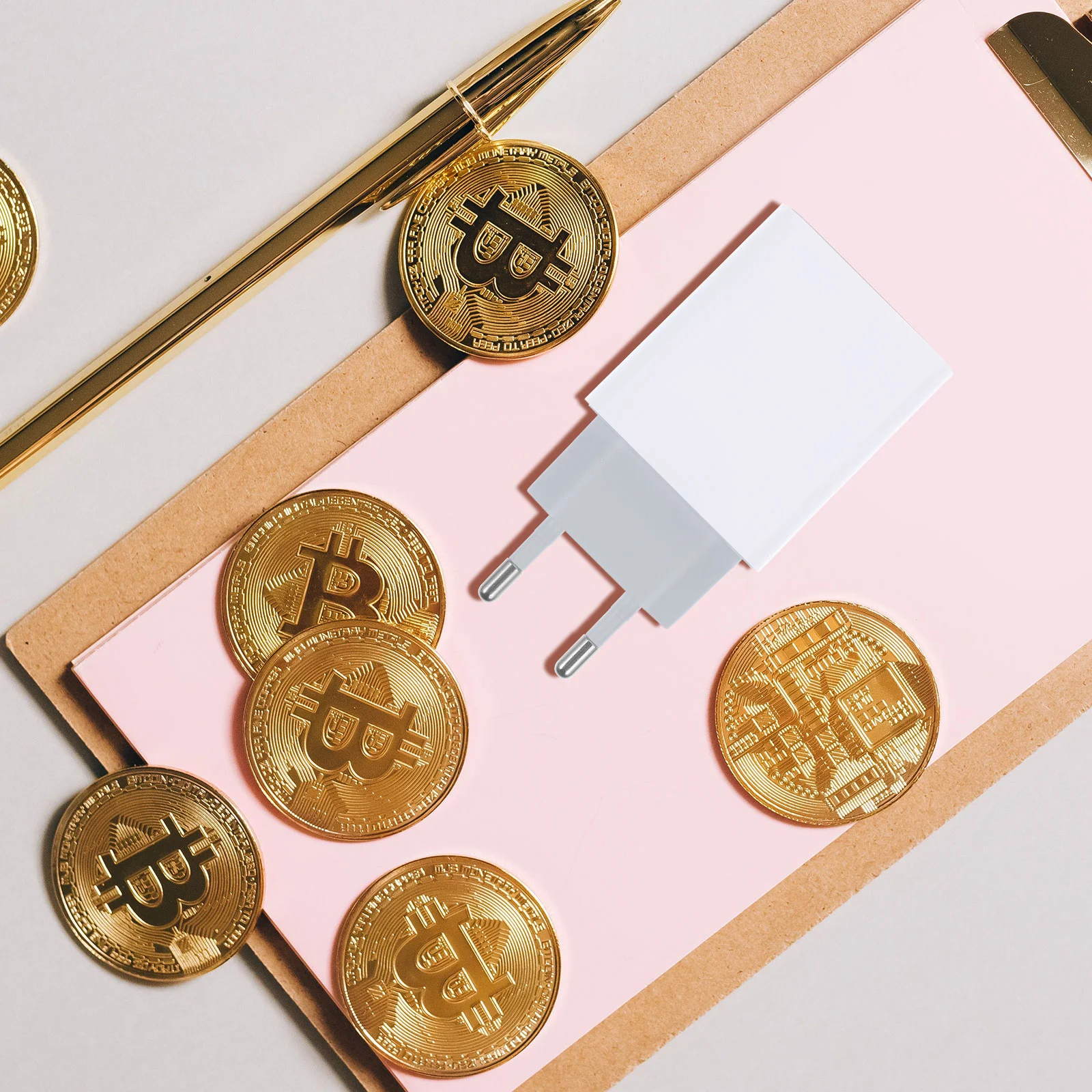 Рисунок 4 - Скрытая коробка для хранения