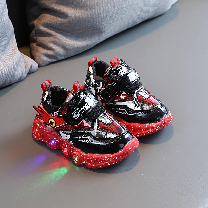 Рисунок 2 - Обувь для мальчиков детская светящаяся