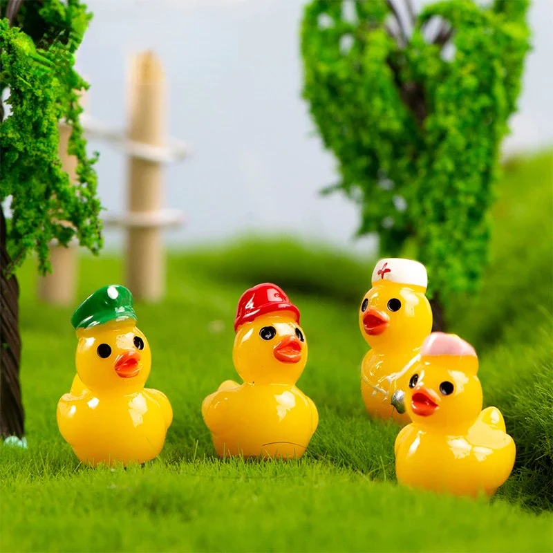 10/20PCS Career Yellow Duck Ornament Miniature Figures Tiny Police Doctor Nurse Duck Resin Handicraft Micro Landscape Decoration