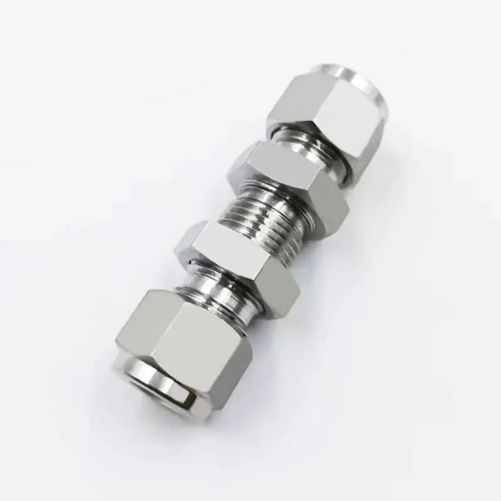 SS-600-61BT, Stainless Steel Tube Fitting, Bored-Through Bulkhead Union, 3/8 in. Tube OD, Can Combination with Swagelok