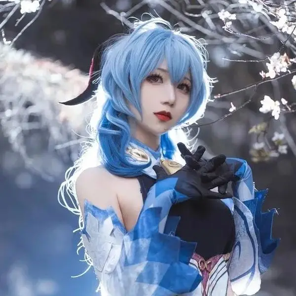 Exquisite Clothing Store