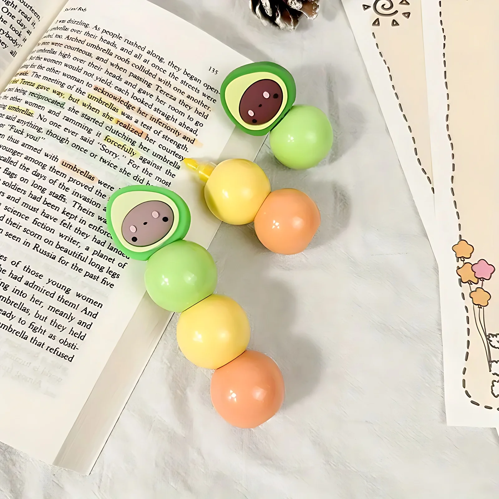 Avocado-Themed Highlighter Set - Fun Cartoon Graffiti Markers, 3 Colors