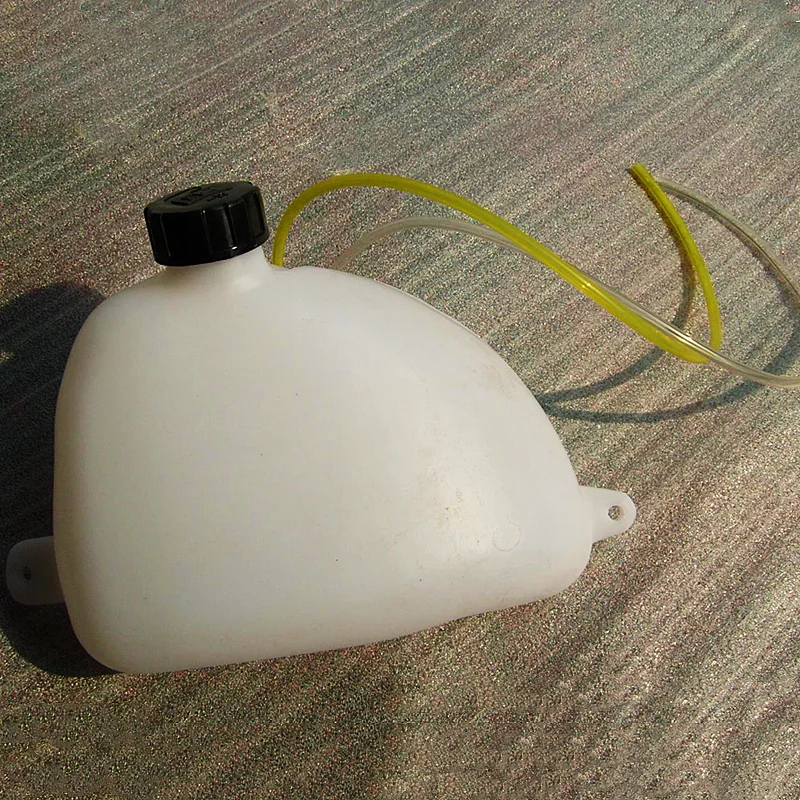 

TRIANGLE FUEL TANK 1.5L ASSEMBLY FOR 49CC 4 STROKE GASOLINE SCOOTERS CAP HOSE FILTER PETROL SCOOTER