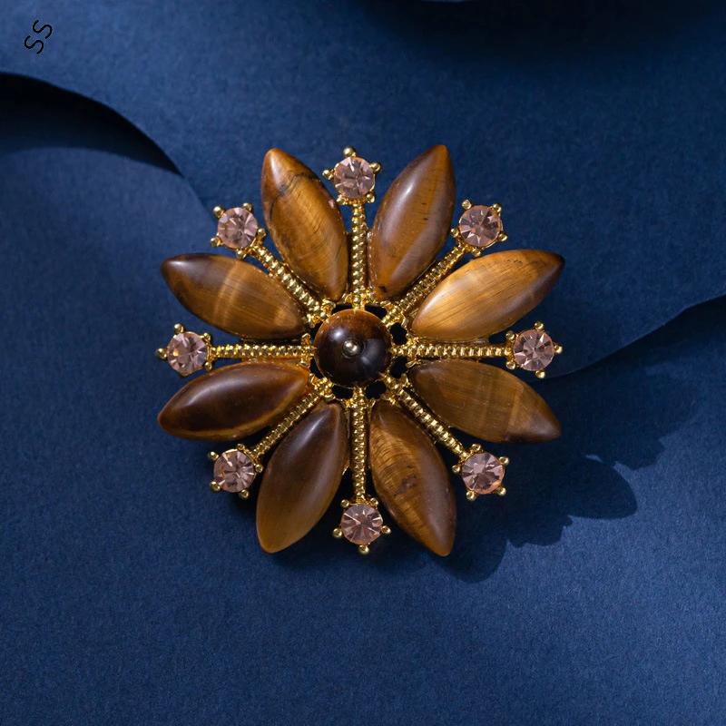 

Original Design Men/Women Vintage Tiger Eye Stone Sunflower Brooch Antique Collectible Accessory Corsage Pins for Suits