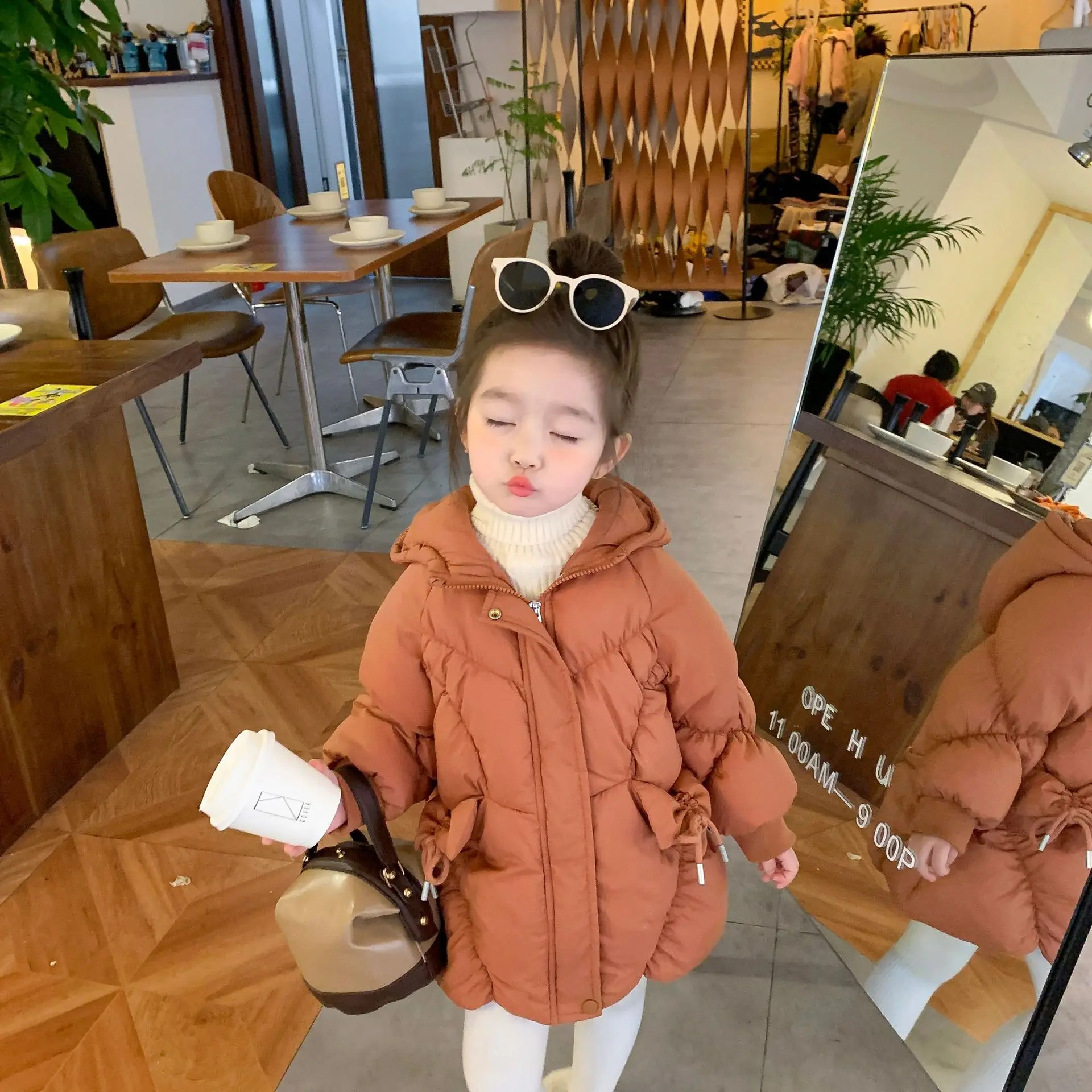 ���ƿ� �ٿ� ��Ʈ, �� �ٶ�����, ������ �β��� ����� ��Ʈ, 10 �� �÷��� ������, �ܿ� �Ƶ���, 2023 ����