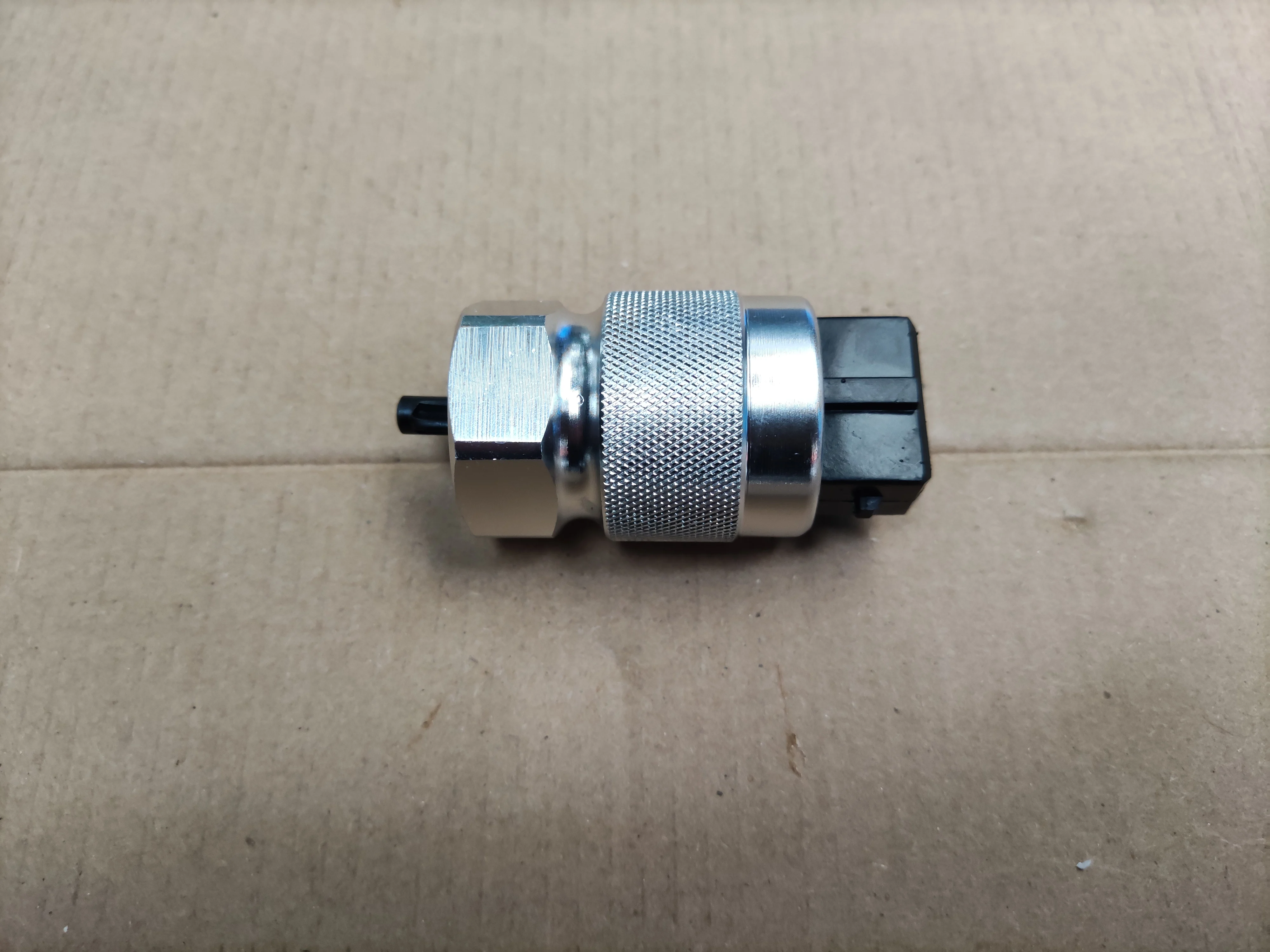 Deli L400 After the mileage table speed sensor 4P applicable meter speed ratio 1: 637