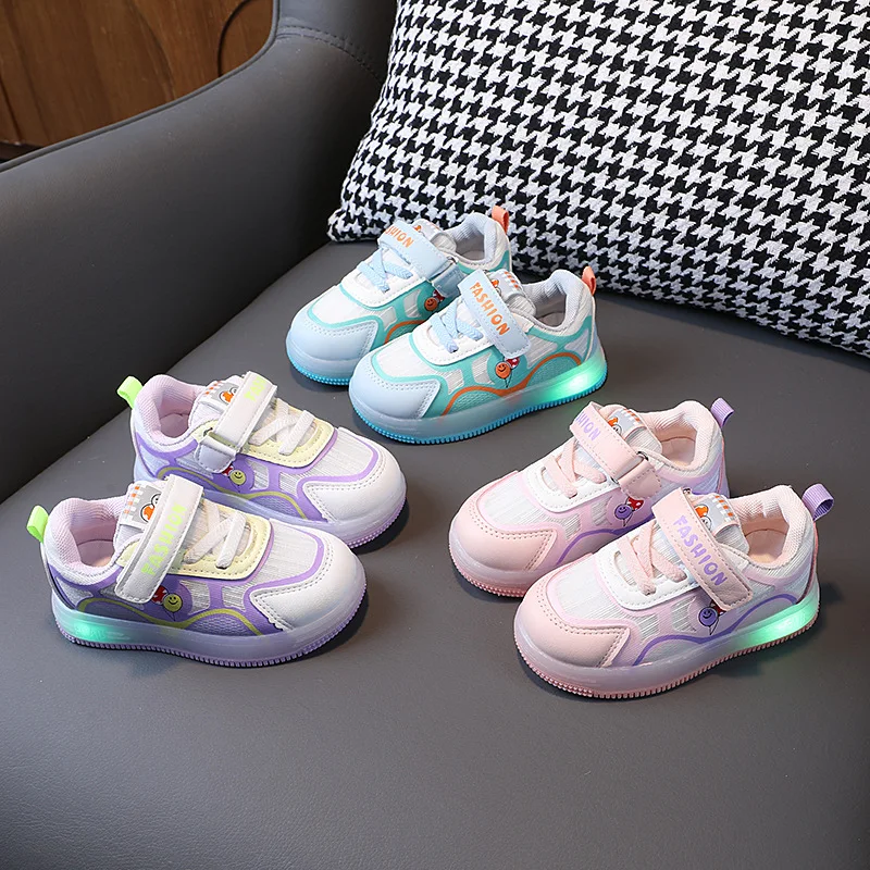 2023 Spring New Baby Board Shoes Female Children Light Shoes Little Child Flashing Shoes Girls Fashion Casual Shoes