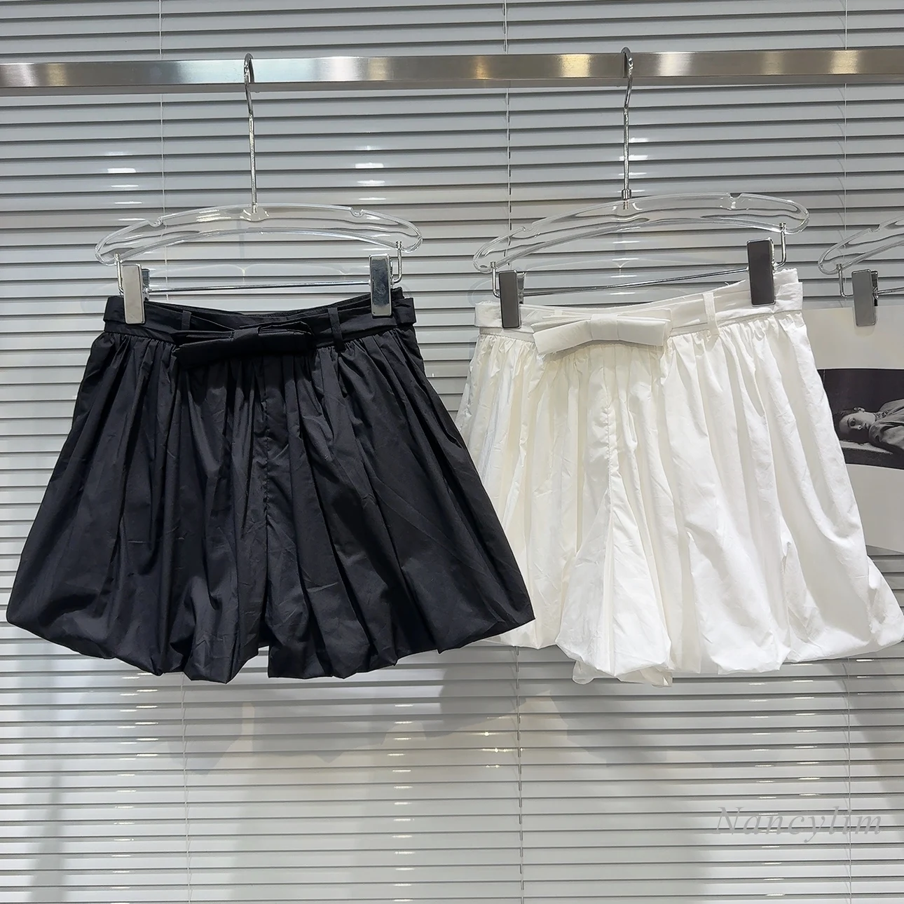 2024 Summer New Classic Style Bow Waist Pleated Design Solid Color Sweet Bud-Shaped Pants Shorts for Women White Black