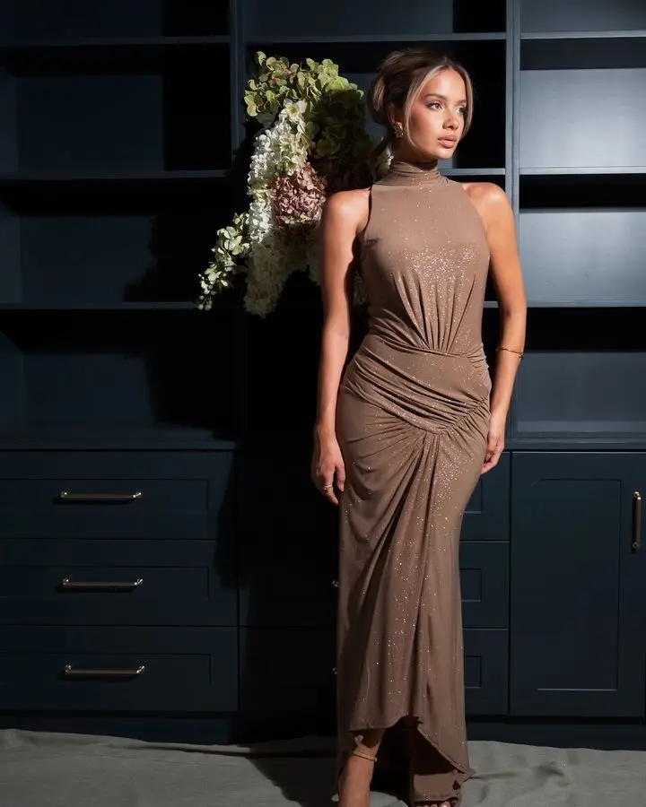 Elegant Sleeveless Elastic Tight Women Dress High Neck Bodycon Pleated Long Party Evening Dress AutumnWinter New Vestido