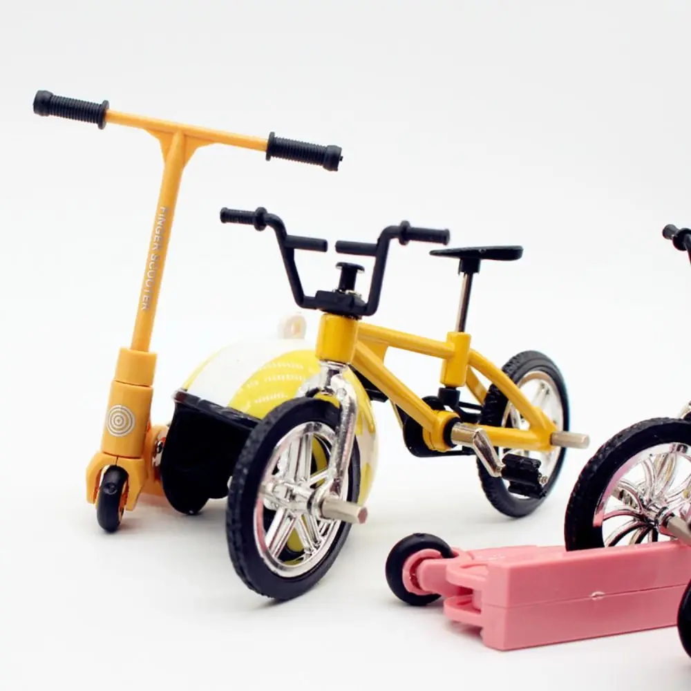 Creative Dollhouse Simulated Bicycle Scooter Helmet Set Micro Delicate Bicycle Micro Model Doll House Decorative Accessories
