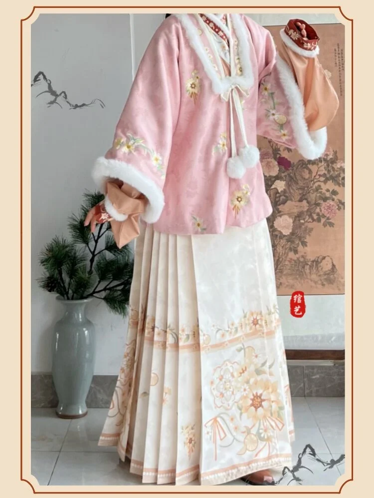 

Зимний женский комплект из трех предметов Hanfu, Топ династии Мин, мианская юбка, милый китайский традиционный костюм, китайский новый год 2023