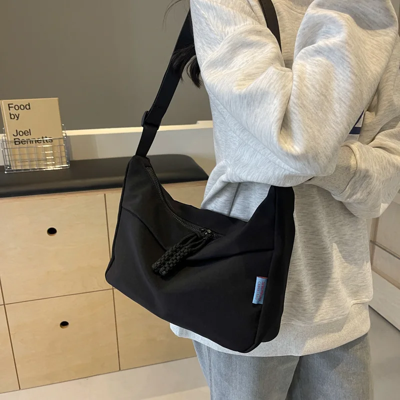 

Crossbody Bags for Women Trend Simple Solid Color Zipper Large Capacity Shoulder Bag Casual Student Commute Travel Messenger Bag