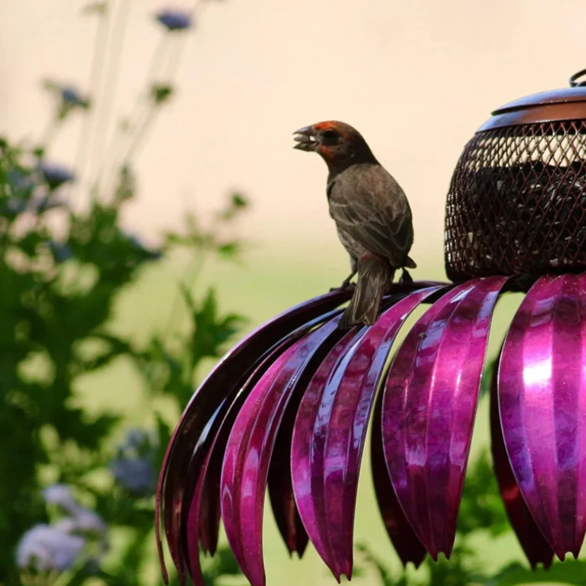 1pc Vertical Bird Feeder Anti Squirrel and Hummingbird Feeder Art Metal Flower Rack Outdoor Garden Yard Decoration bird feeder