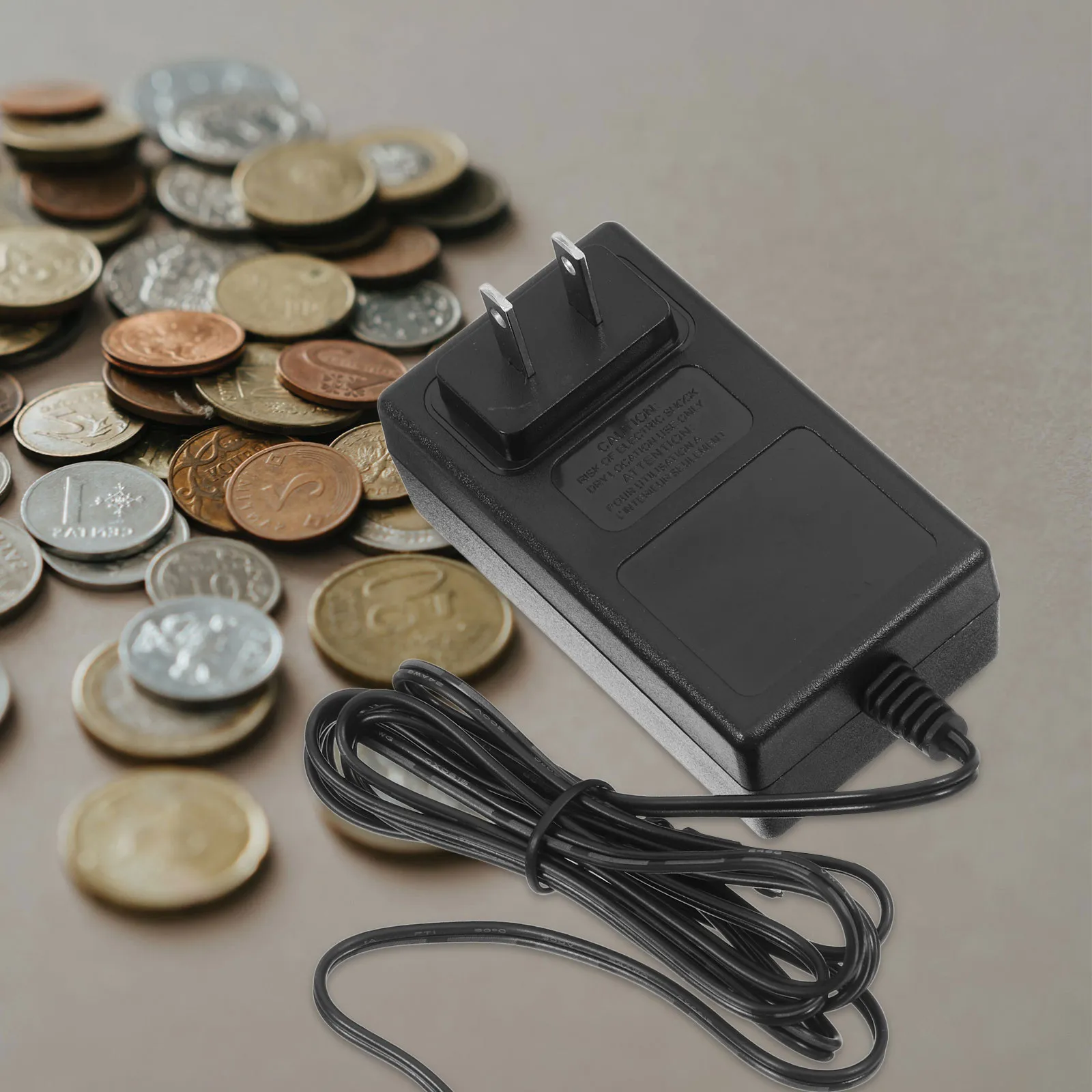 시뮬레이션 충전기 보관함 실제와 같은 가짜 전원 어댑터 숨겨진 열쇠 보관함 현금 정리함 책상 협탁 자동차 사무실 가정용