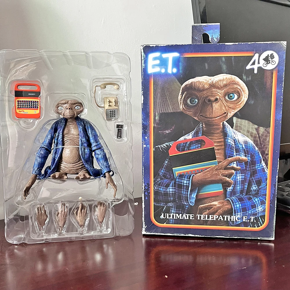 NECA E.T. 12インチ ソフビ フィギュア NECA E.T. 12インチ ソフビ