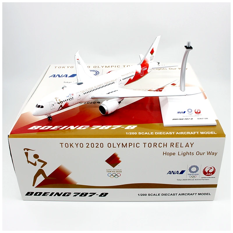 1/200 Scale JC Wings EW2788001 Japan Airlines Plane B787-8 JA837J