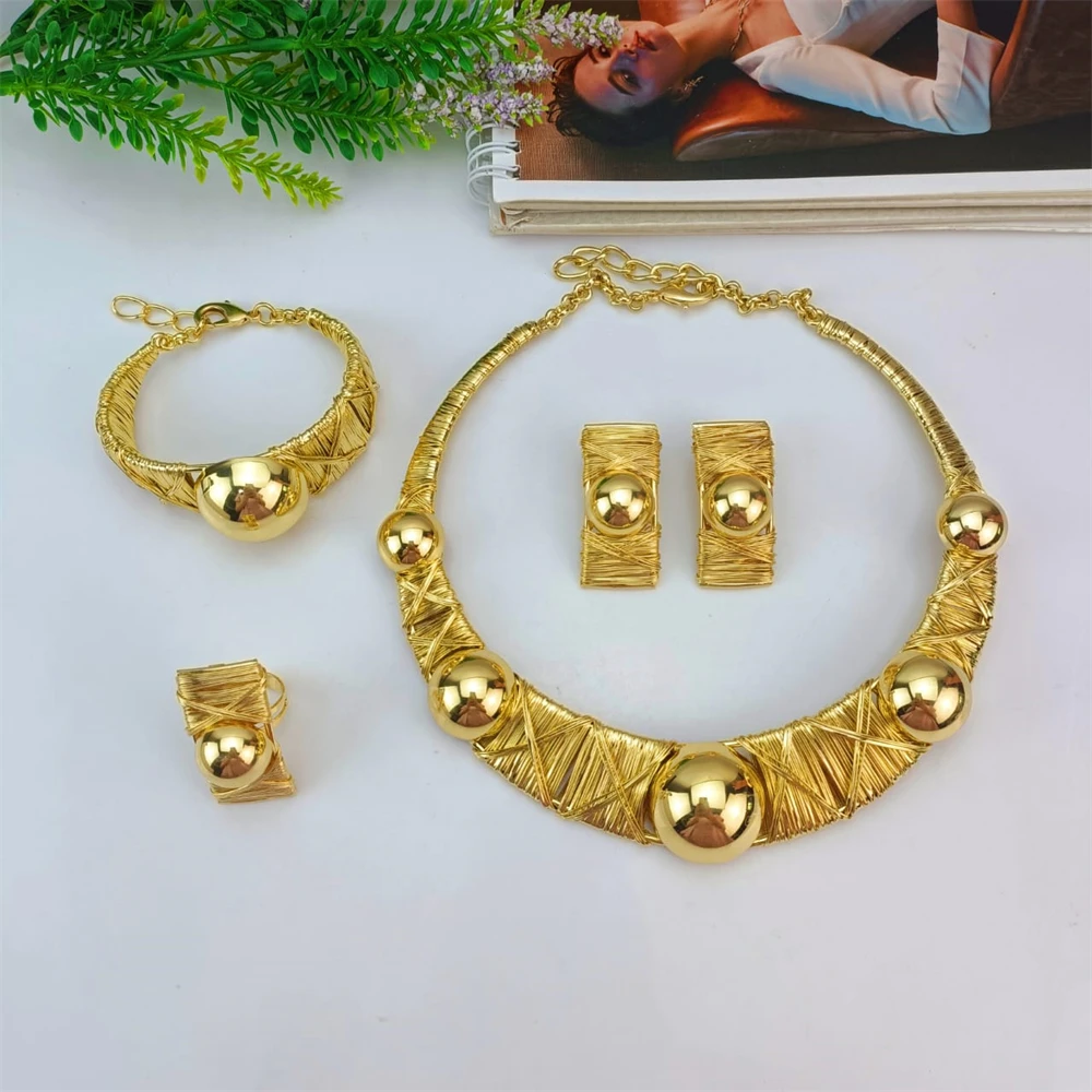 Evelina Marchand Jewelry Set Gold