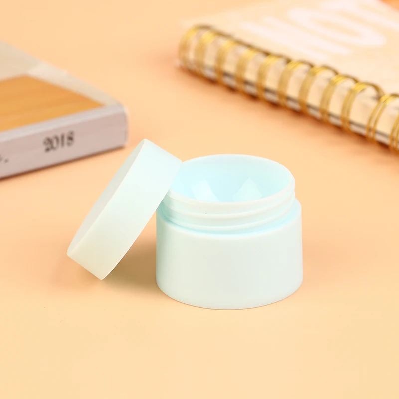 4pcs 5g Colorful Empty Cream Jar Cosmetic Jar Makeup Container Round Refillable Bottle Plastic Box Travel Bottle Tool