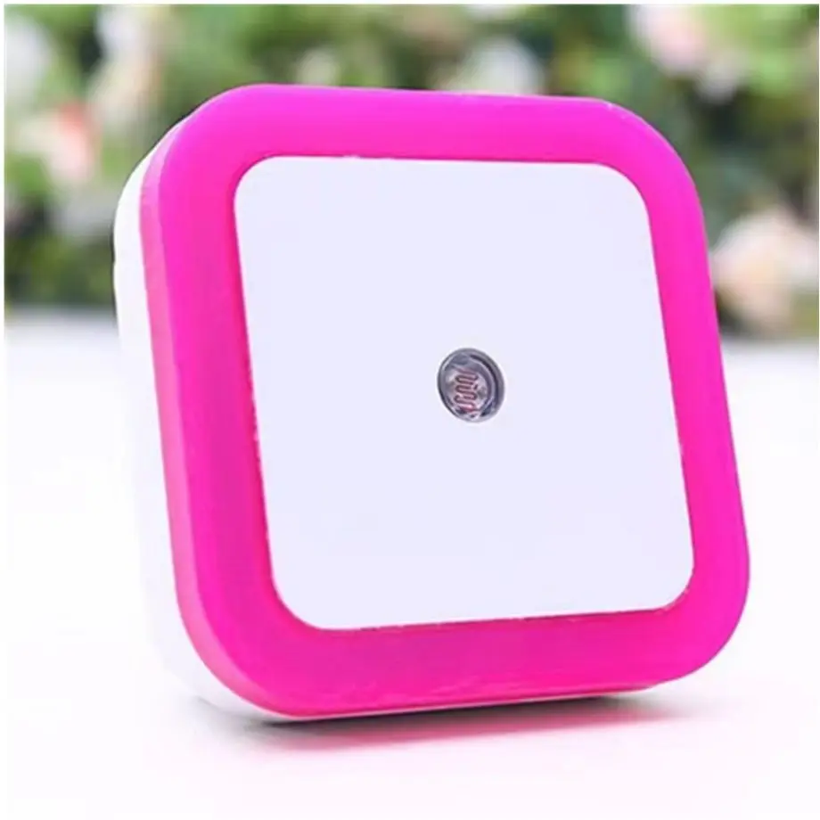Energy-Efficient Smart LED Nightlight with Dusk-to-Dawn Sensor for Bedrooms, Bathrooms, and Hallways