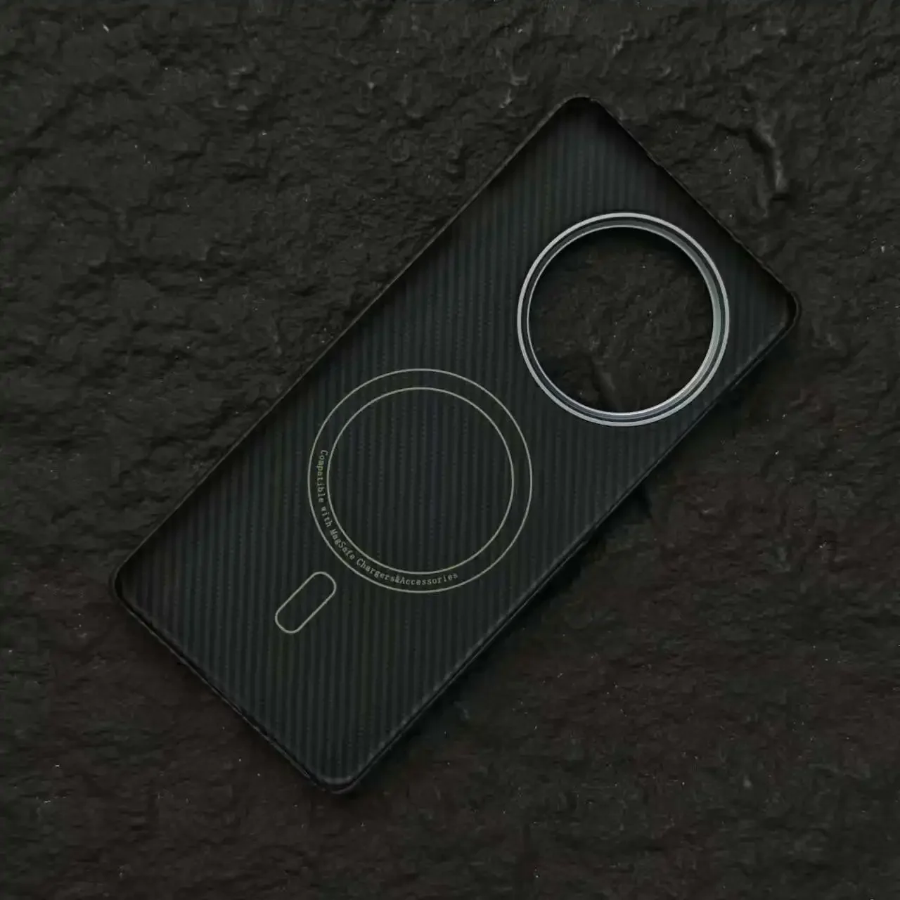 Ultra-Thin Carbon Fiber Aramid Phone Case - Sleek Business Protective Cover