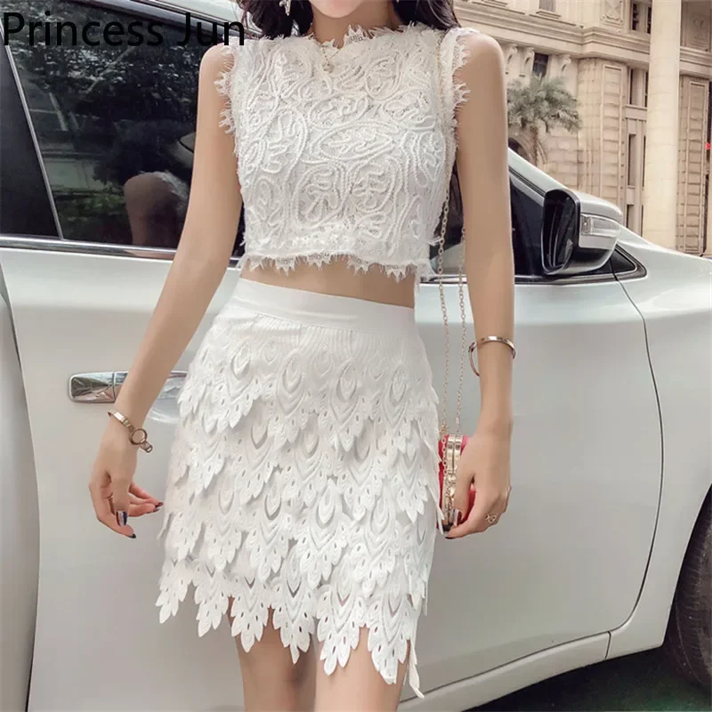 

Женский комплект из двух предметов, летний комплект из двух предметов, Облегающая белая кружевная рубашка, короткий топ и мини-юбка с высокой талией