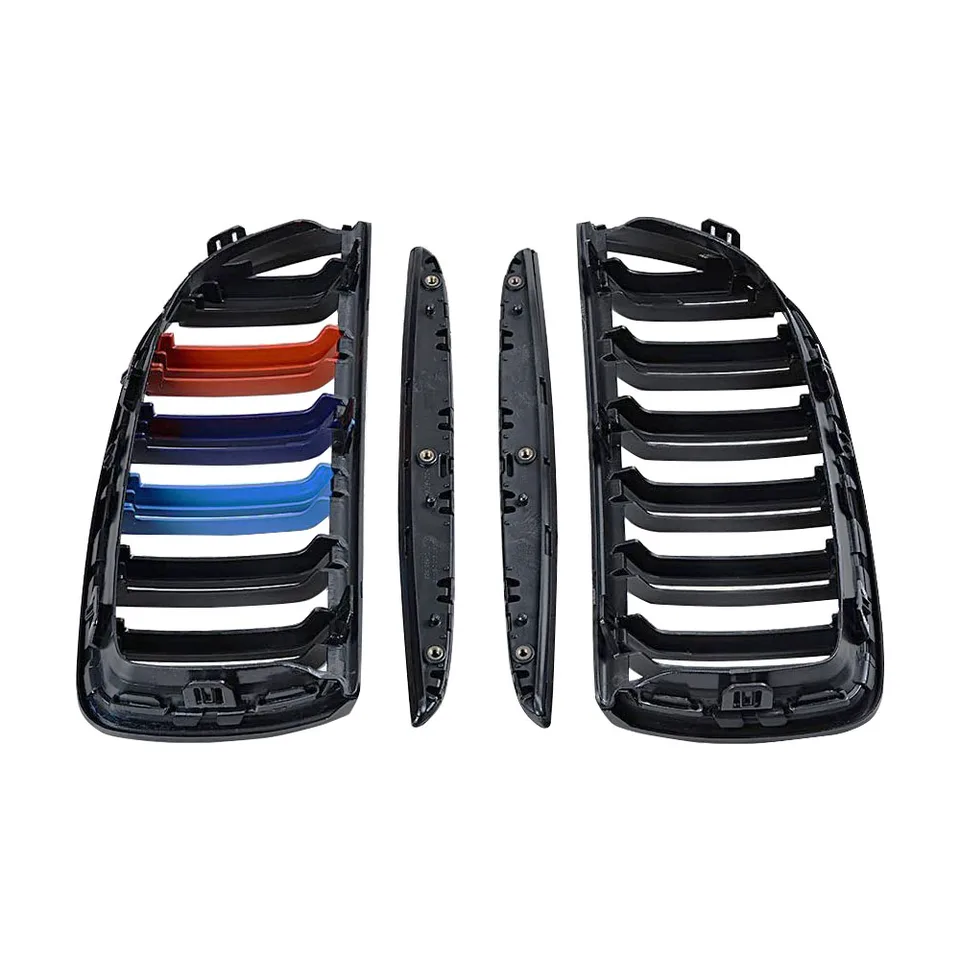 Griglia Anteriore A V Rosso Compatibile Con BMW E90 E91 E92 E93 335i,335is,335xi, Acciaio Verniciato A Polvere, 2006-2013