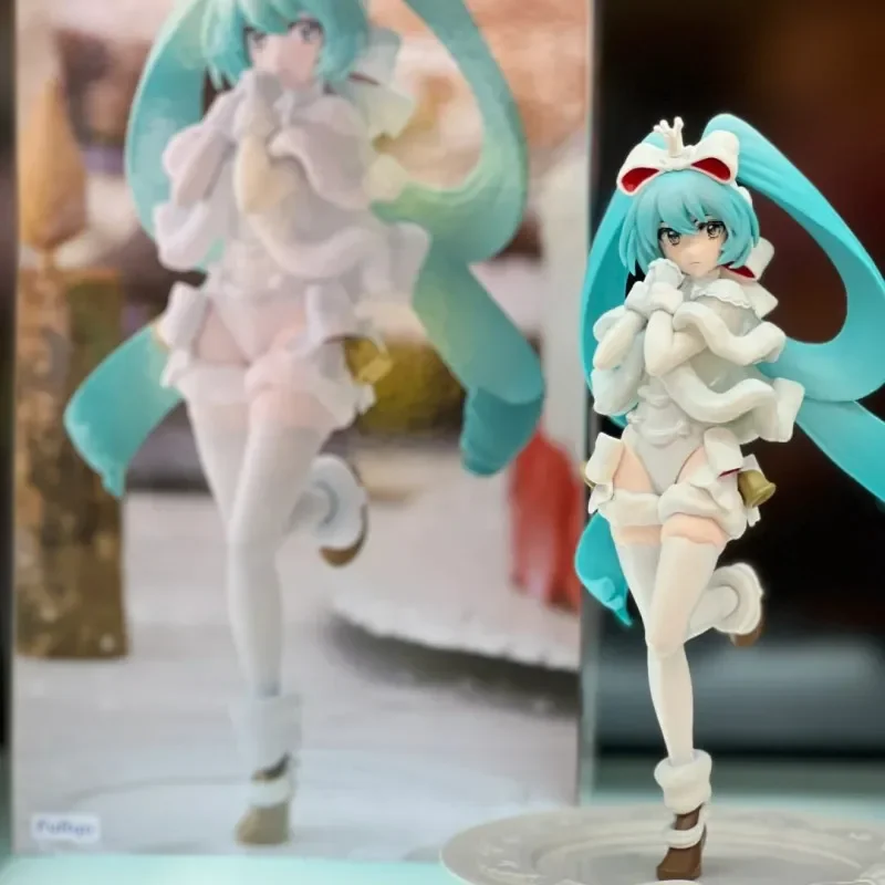 original-17cm-anime-figure-furyu-exceedcreative-vocaloid-hatsune-miku-christmas-candy-figuras-anime-models-toys-gifts-in-stock