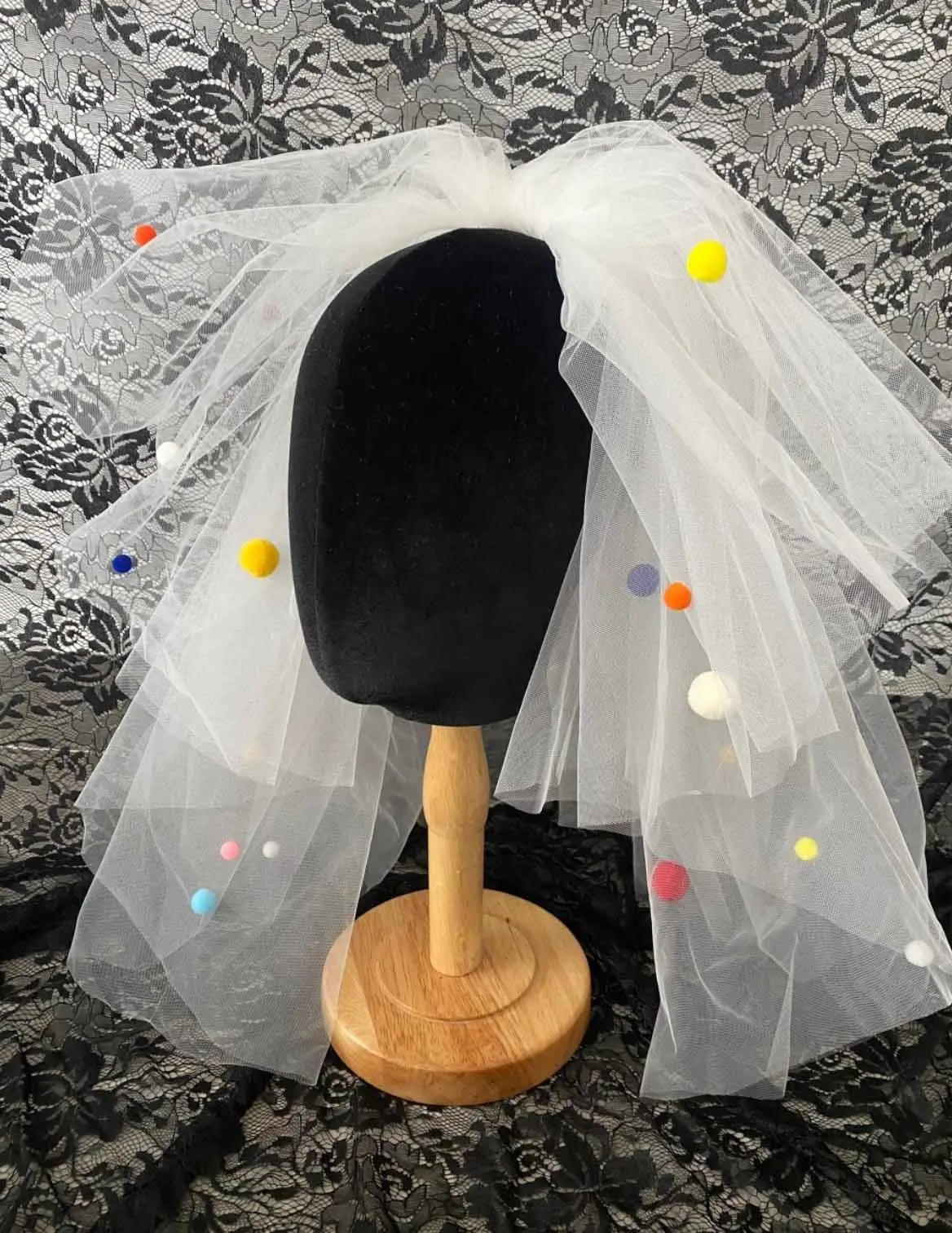 

Bridal Veils Colorful Wedding Veils 2024 Short Tulle Veils with Comb Wedding Accessories