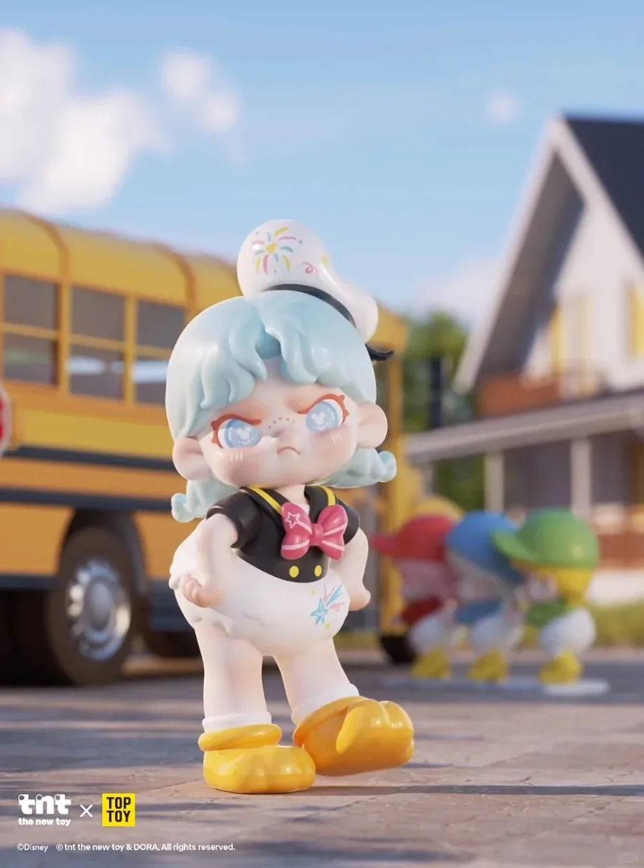 Original Disney Mickey Mouse & Friends Dora Loves Mickey Blind Box