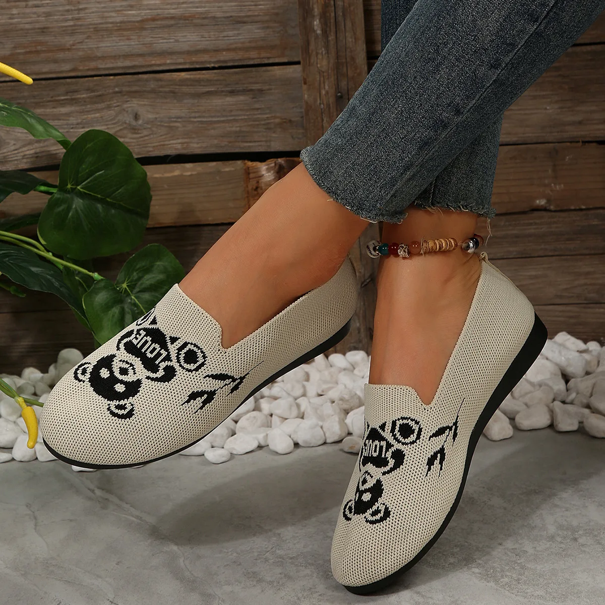 2023 New Women Sneakers Mesh Breathable Floral Comfort Mother Shoes Soft Solid Color Fashion Female Footwear Lightweight