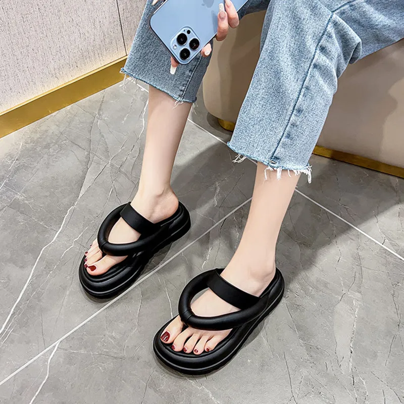 Women Sandals Thick Soled Flip-flops Women Outfit 2023 New Leather Beach  Sandals Roman Clip Slippers Women's Summer Slippers