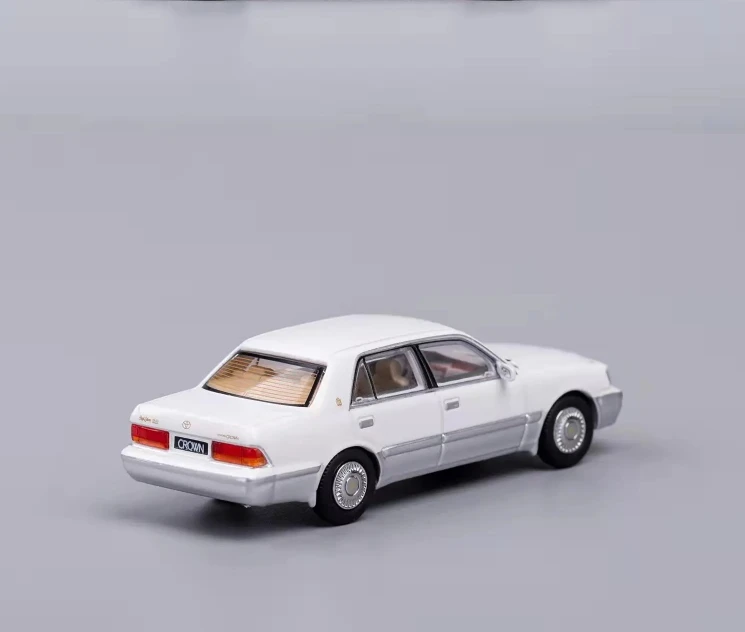 GCD 1/64 Crown 10(S155) Royal Saloon 3.0 Diecast Model Car