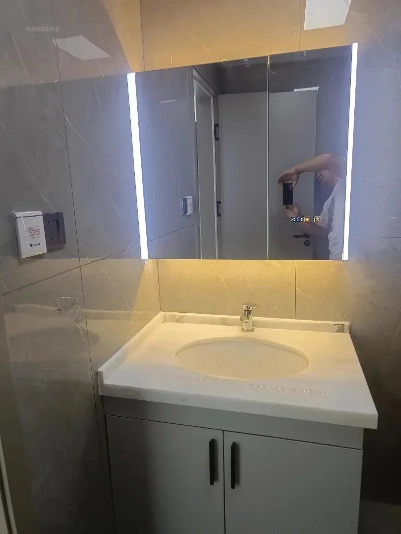 Description Picture 3 of itemModern Solid Wood Bathroom Smart Mirror Cabinet with Light Defogging Bathroom Furniture Beauty Mirror with Storage Locker s