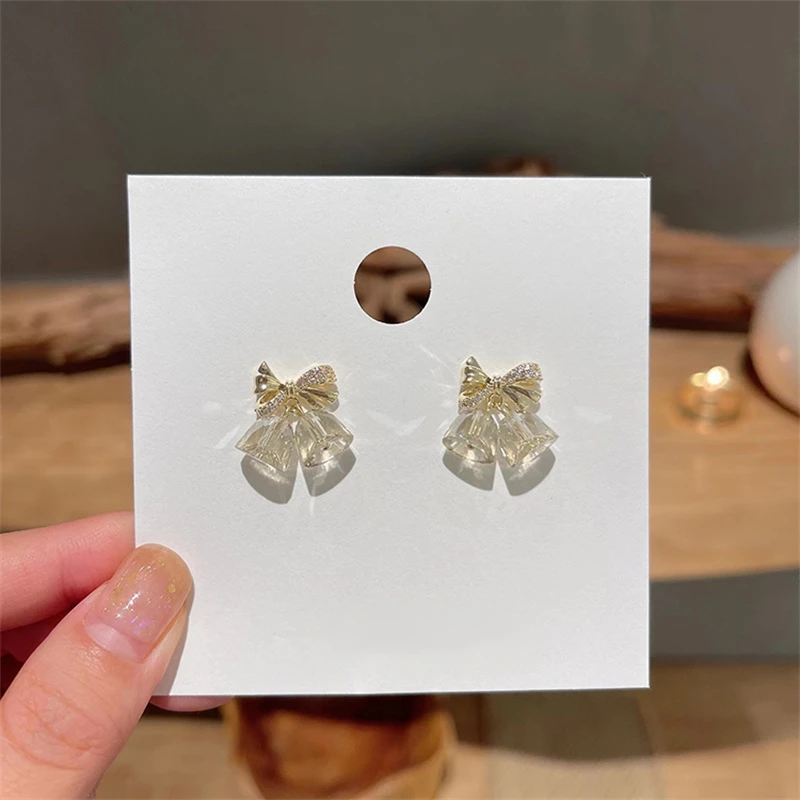 

Cute Korean Bowknot Earrings Fashion Crystal Rhinestone Bow Stud Earring for Women Girl Party Usual Jewelry Gift 2023 New Trendy