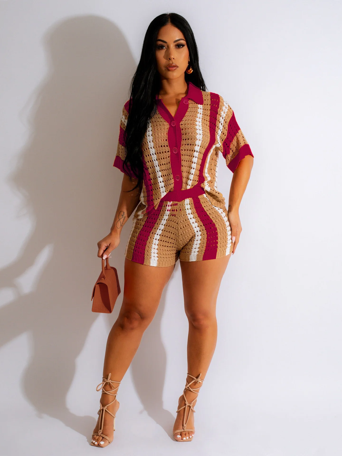 

Elegant Women Hollow-Out Perspective Matching Color Lapel Knitted Short-Sleeved Top And Mini Shorts Two-Piece Casual Shorts Suit