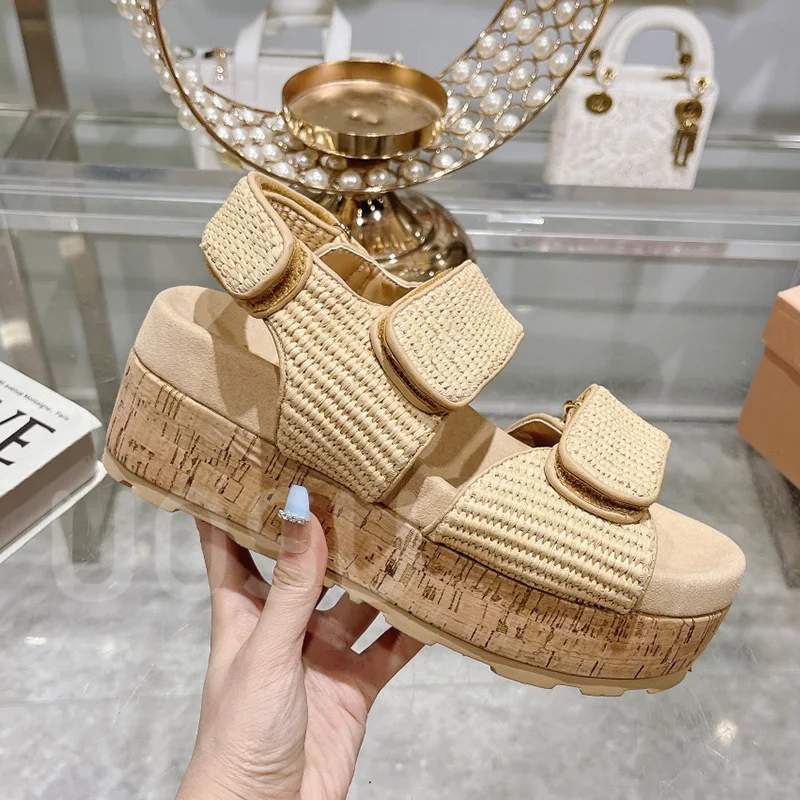 Designer Women Sandals Waterproof Platform 3-5cm Sheepskin Hook & Loop Straw Shoes Luxury Leaky Toe Outdoor Casual Ladies Shoes