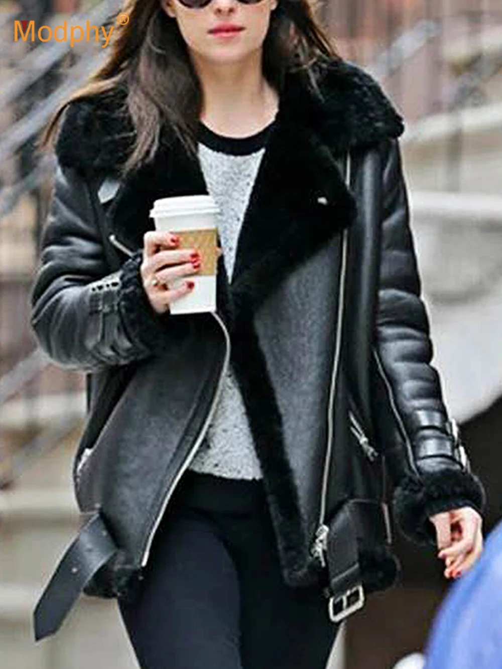 abrigo con manga de cuero