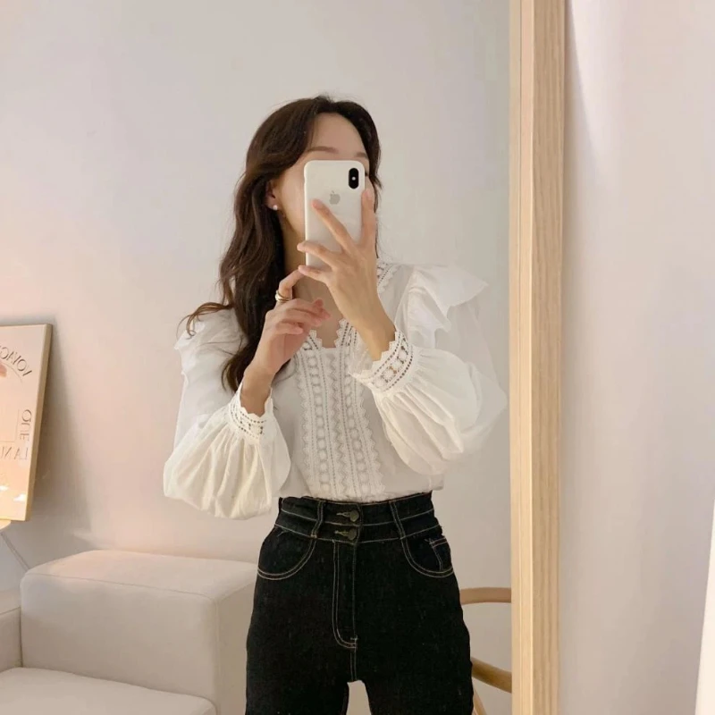 New Fashion V-neck Ruffled Bubble Sleeves Women's Long-sleeved White Shirt Elegant Casual Office Top Pullover Shirt