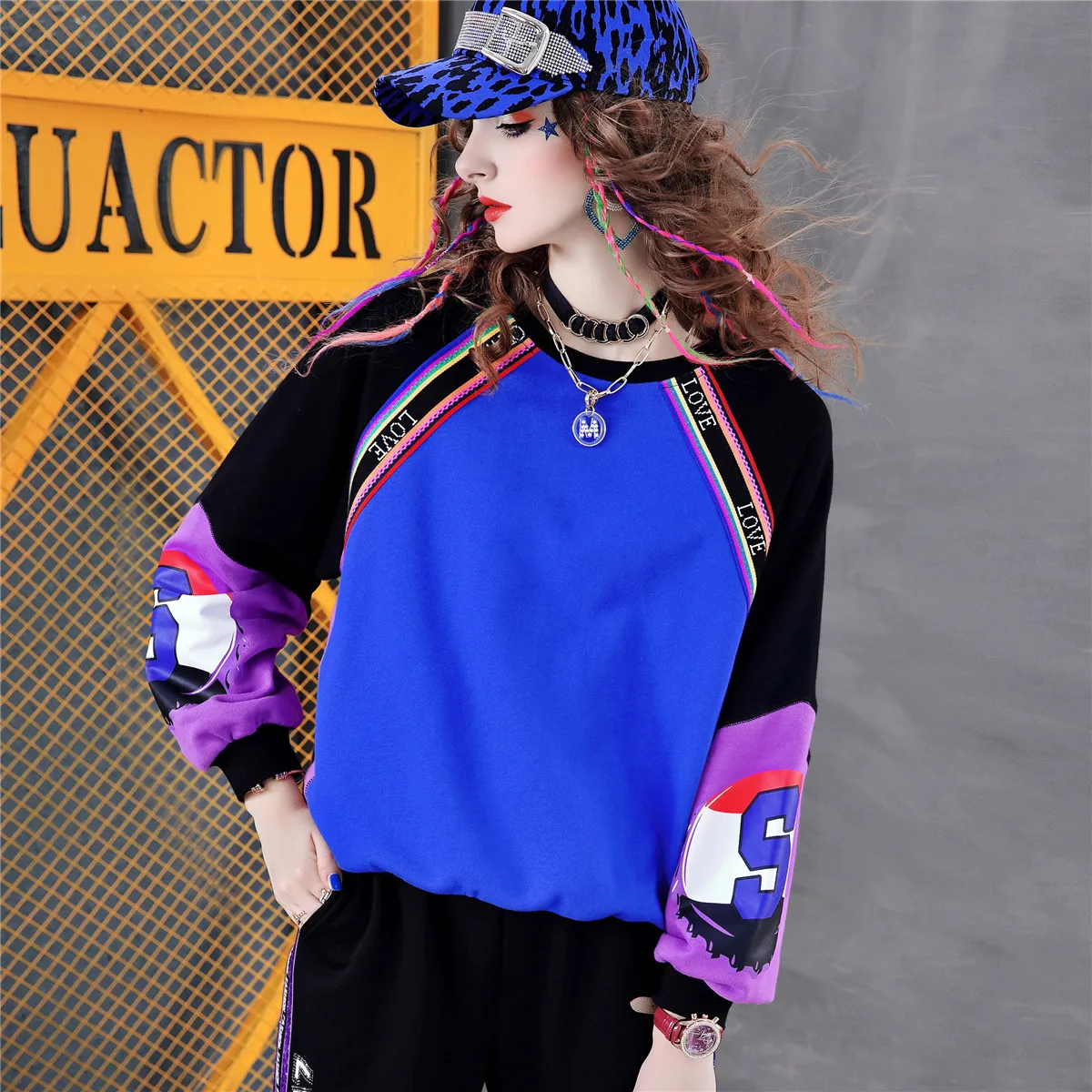 

Autumn and Winter Loose Women's Sweatshirt Fashion Brand Printed Pullover Sweatshirt Woman