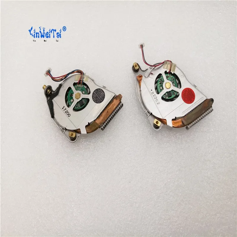 Utilizzato Per Panasonic Cf-W7 T8 T9 W9 W8 W7 Cf-T7 Y7 Mcf-P03Pam05 2Pin Mcf-P03Pam05-2A 4Pin