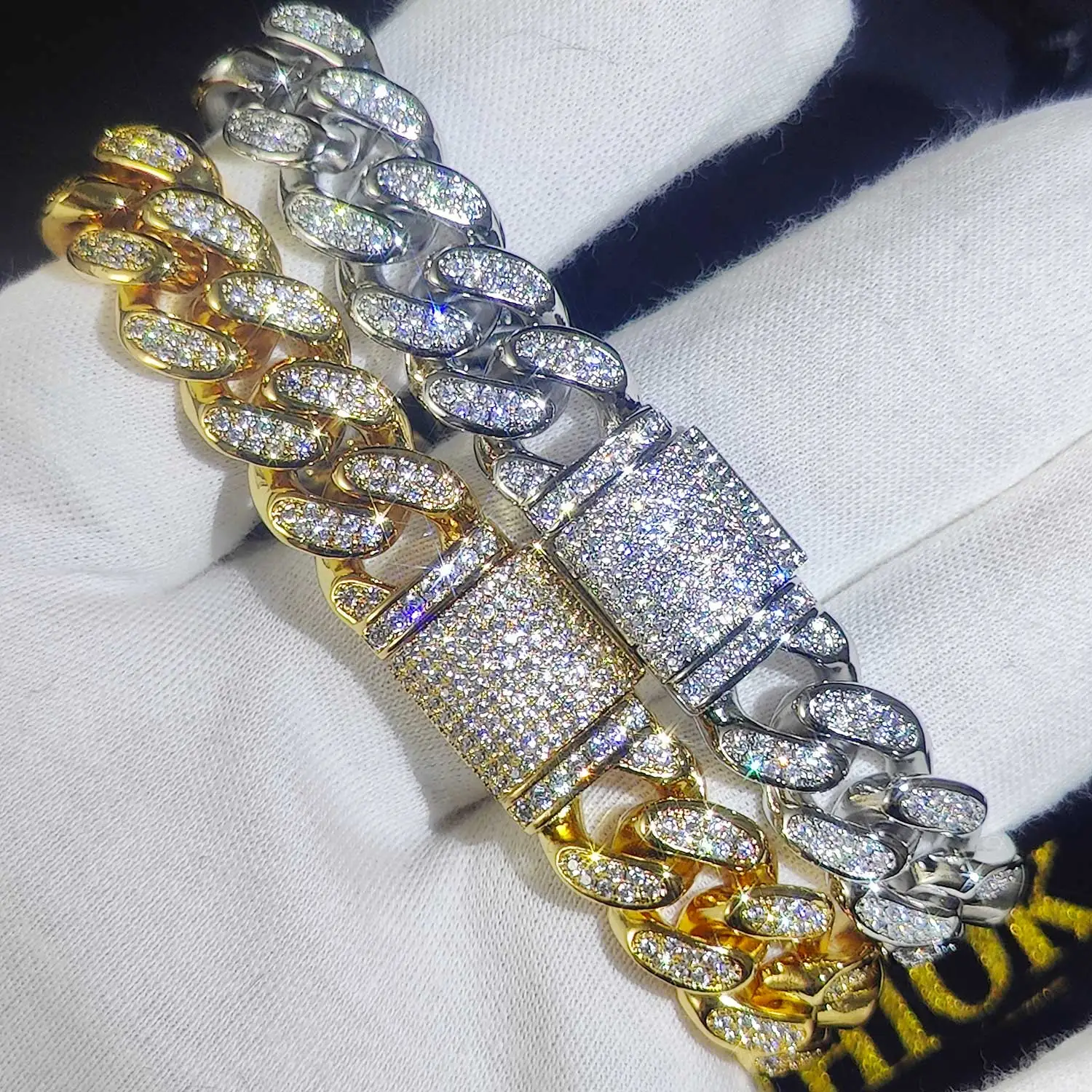 

12mm Cuban Bracelet With Box Buckle High Quality Iced Out Cubic Zirconia Hip Hop Fashion Personality Jewelry Gift for Men Women