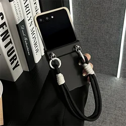 Classic Gradient White Black Case with Portable Rope for Motorola Razr 70 (A)