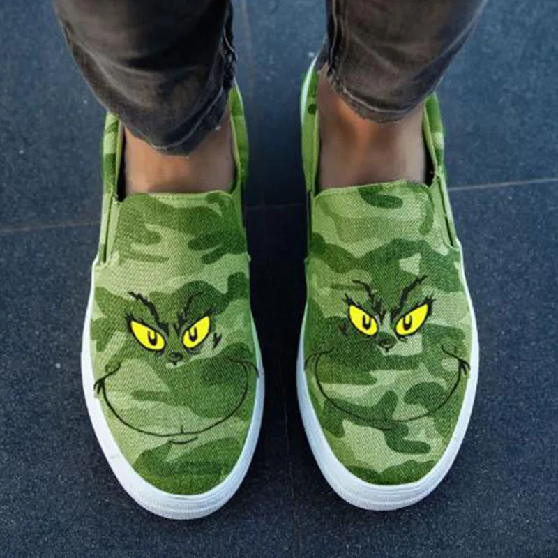 Cartoon anime flat shoes women new round toe shallow canvas shoes large size women casual sneakers platform