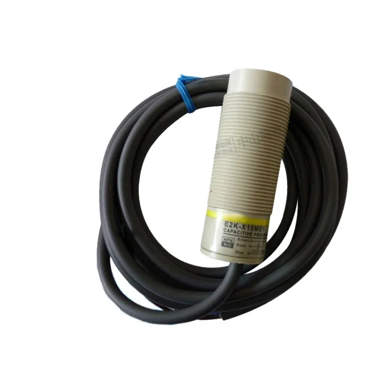 

E2K-X15ME1 DC24V Capacitive Proximity Switch