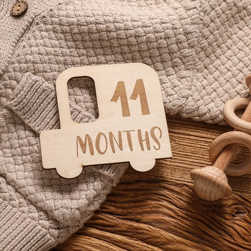 1set Newborn Milestone Blocks Wooden Commemorative Car Board Toy Baby Birth Monthly Recording Cards Infant Photography Props newborn baby souvenirs	