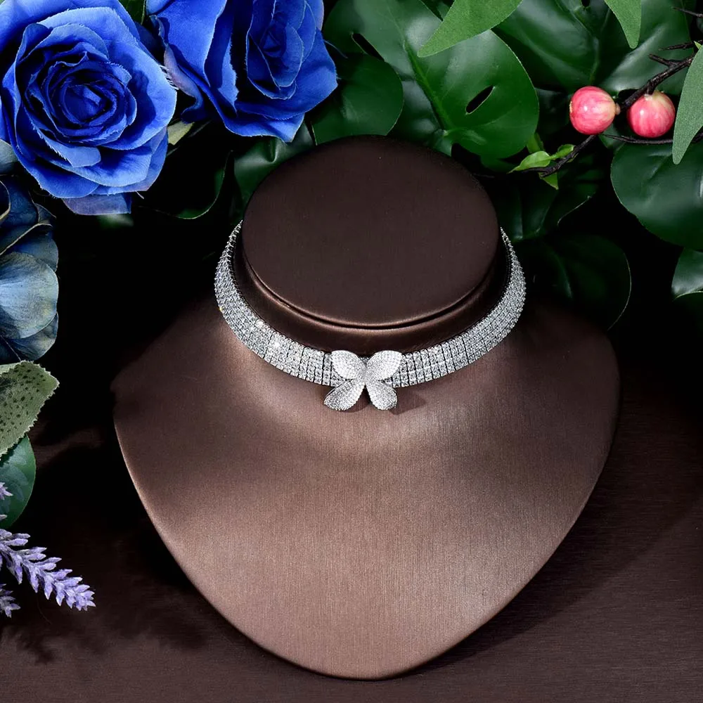 مجوهرات بايي طقم عقد وأقراط لحفلات الزفاف