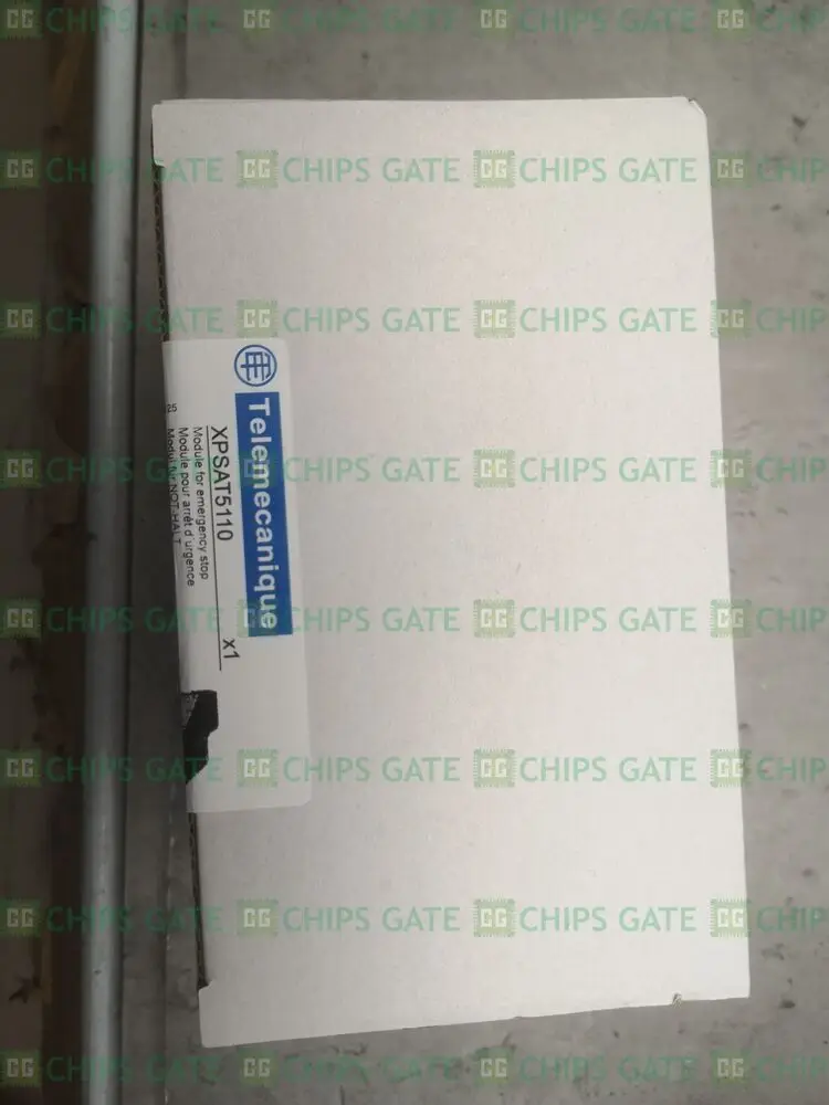 

New In Box SCHNEIDER XPSAT5110 Safety Relay Dual Channel